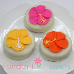 Royal Icing Hibiscus – 24 ätbara Luau-tårtdekorationer till muffins