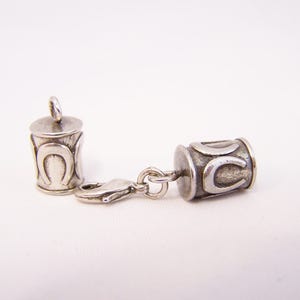 Antiqued Silver Horse Shoe Design End Cap Set for Horse Hair Bracelets Necklaces Leather Cord image 2