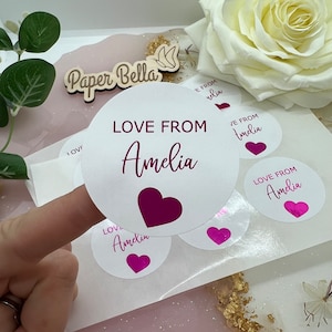 Personalisierte Liebe von Name Geschenk Aufkleber. Glänzende Sticker zum Geburtstag. Partytüten Aufkleber.