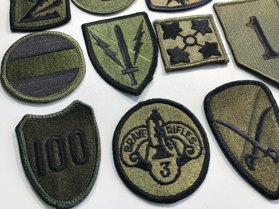 Assorted Military Patches 100 Pack