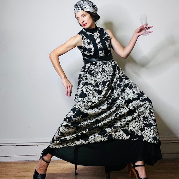 black and white 60s dress Vintage 60s Black & White Modernist Party Dress MOD M  Bombshell Bettys  Vintage