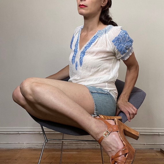 vintage 20s 30s embroidered Hungarian peasant smo… - image 1