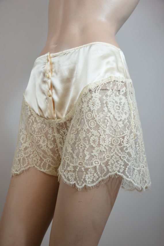vintage 40s shorts,30s shorts, tap shorts, lace sh