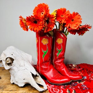 vintage cowboy boots, Ralph Lauren boots, flower boots, red boots, 80s boots, western boots, 70s boots, leather boots, 7 , 8 image 2