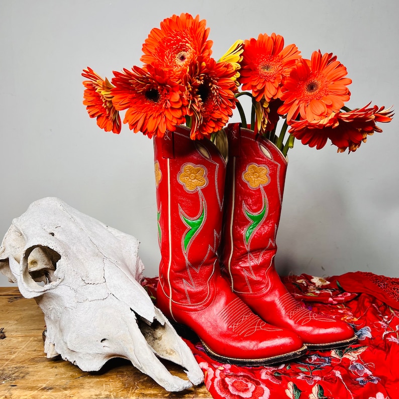 vintage cowboy boots, Ralph Lauren boots, flower boots, red boots, 80s boots, western boots, 70s boots, leather boots, 7 , 8 image 2