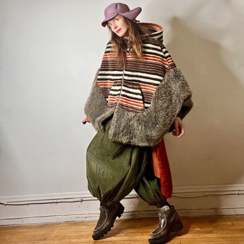 Gray Cashmere Cape: Women's Poncho With Fox Fur Trim
