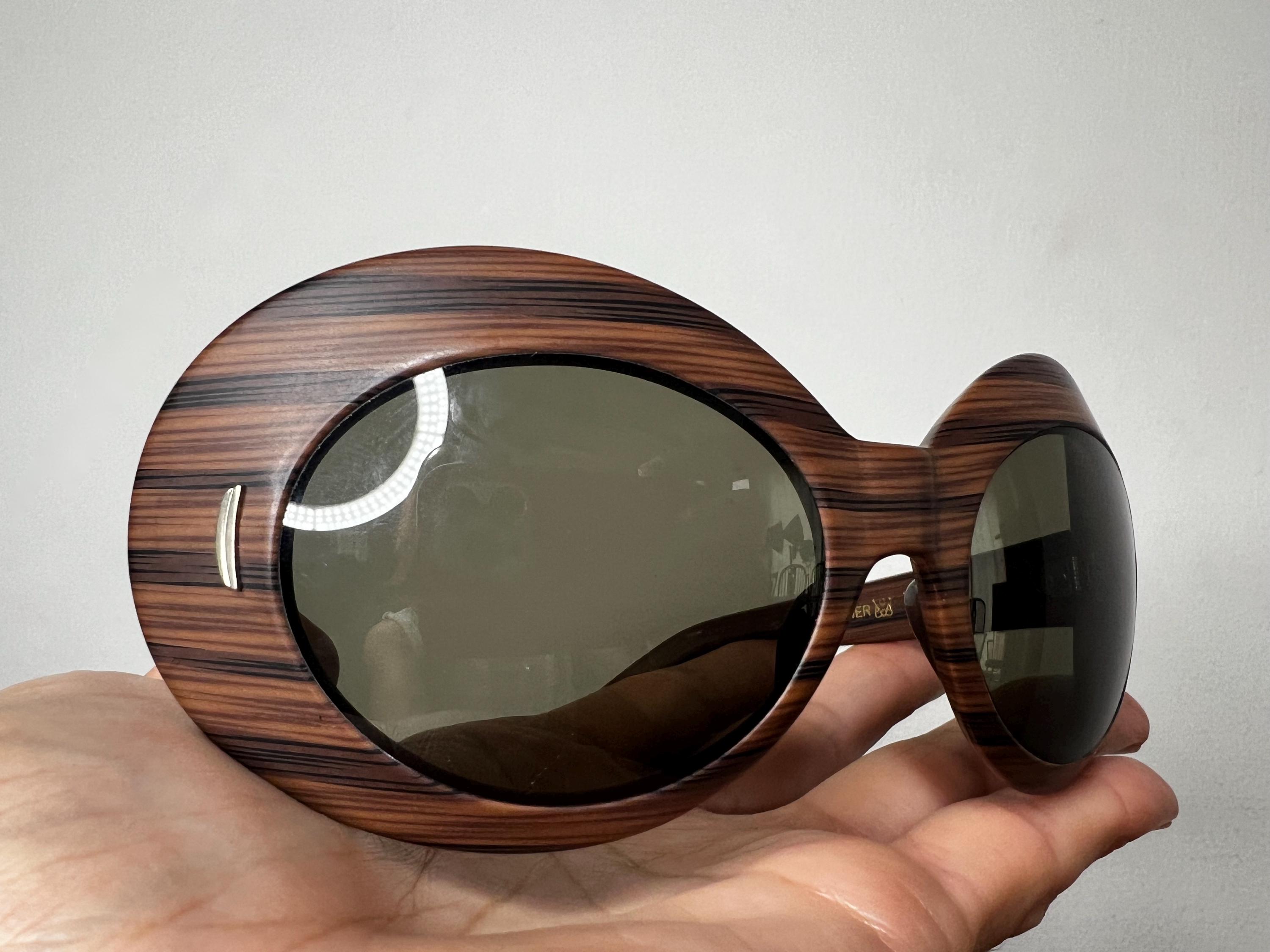 Original 1960s Sunglasses, Suntimer Victory Wood Grain  display picture 2
