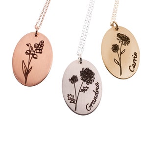 Oval Birth Flower Necklace, Personalized Flower Necklace, Christmas Gift, Floral Charm Necklace, Mother of Bride Gift Necklace