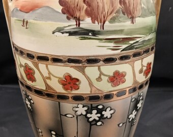 Royal Nishoki Nippon Vase 1906-1921