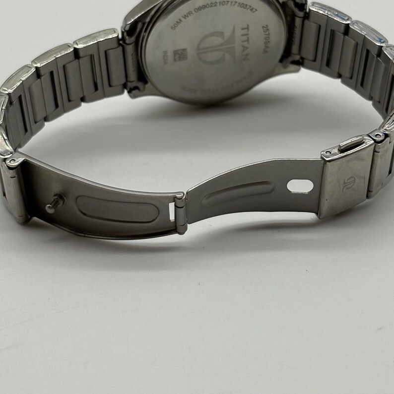 Titan Mens Silver Tone Blue Dial Multifunction Watch 50M WR Needs Battery image 6