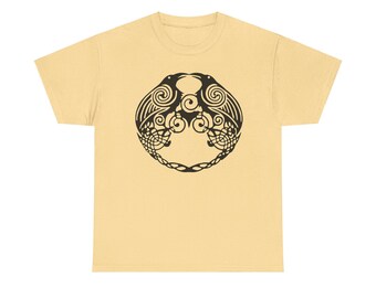 Camiseta de cuervo celta: camiseta unisex de algodón grueso, camiseta gráfica para hombres y mujeres, regalo para amantes de los pájaros, ropa de folclore de Escocia irlandesa