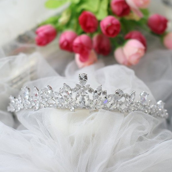 Crystal Stone Tiara main image 1