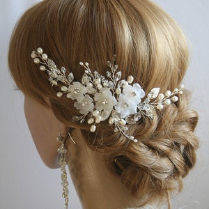 Flower Bridal Hair Comb Wedding Hair Comb Flower Bridal Hair Accessories Bridal Headpiece Ivory Wedding Hair Accessories