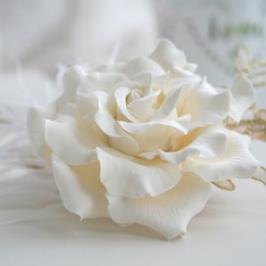 Cream Peach Fuzz Bridal Hair Clip, Rose flower clip, Bridal hair flower, Flower hair clip, Peach Fuzz Wedding