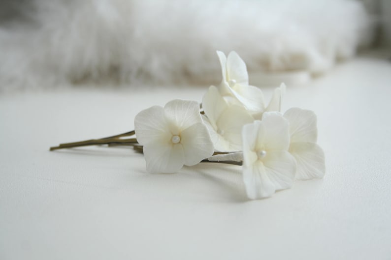 Hydrangea hair pin, Bridal hair pin, Wedding hair flower, Wedding hair pin, Bridal flower clip, Wedding flower clip Bridal hair accessories image 6