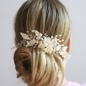 Rose gold headpiece with flowers & pearls, Floral Clay Wedding hair piece, Rose gold hair pins, Pearl and flower hair piece