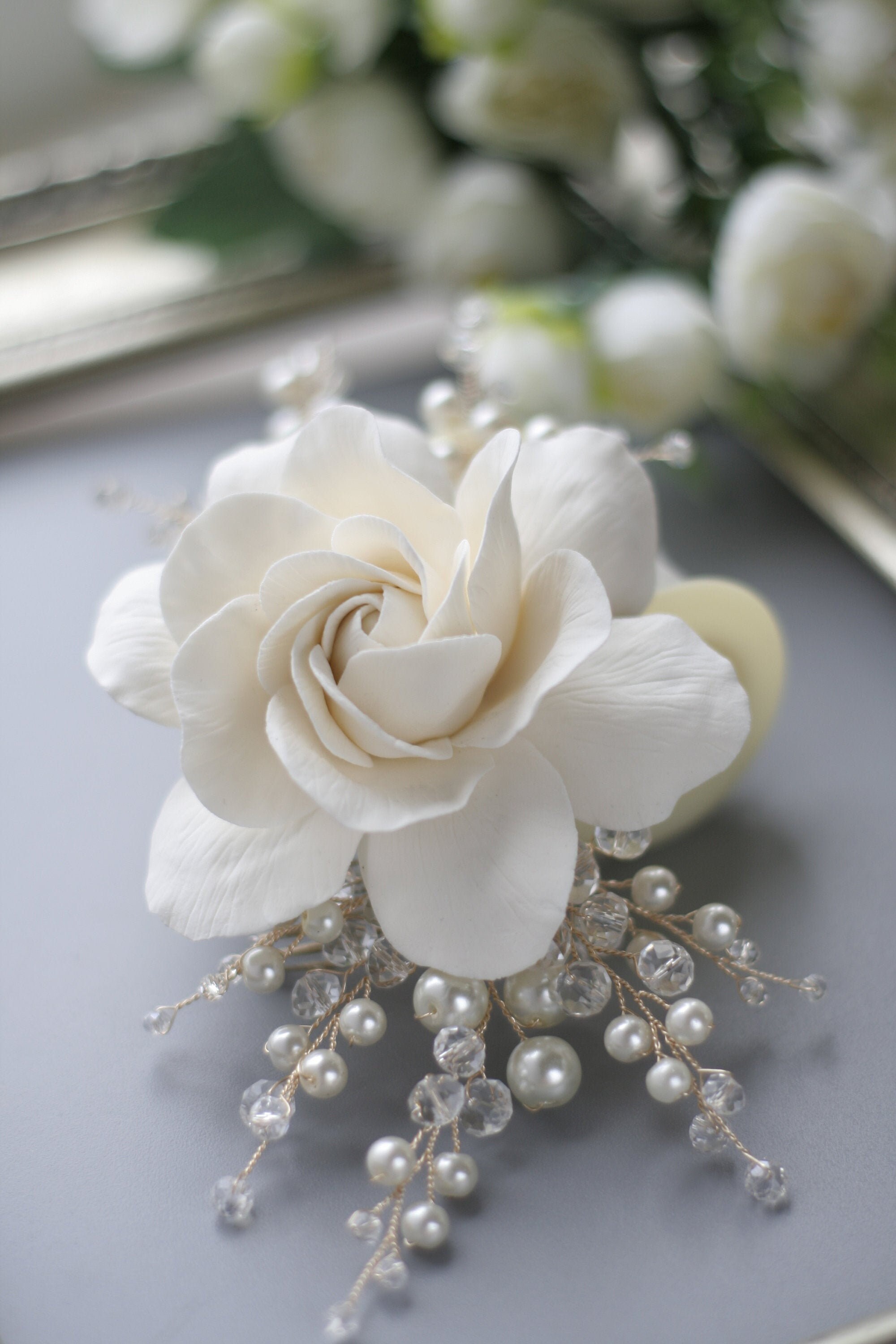 Handmade gardenia and pearl hair comb Gracie Freshwater Pearl Flowers and Beaded Leaves Hair Comb main image 3