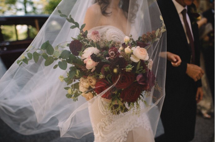 Unsutuo Bridal Cathedral Wedding Veil With Comb – 118 Inch Drop Veil With Sparkle, 1 Tier – Sparkling Ivory Or White