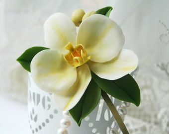 Pinza para el cabello con orquídea color marfil: diadema de flores de arcilla polimérica para boda rústica