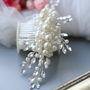 Pearl hair comb, Pearl Bridal hair comb, Pearl hair pins, Pearl      headpiece, Pearl Wedding hair piece, Bridal hair accessories