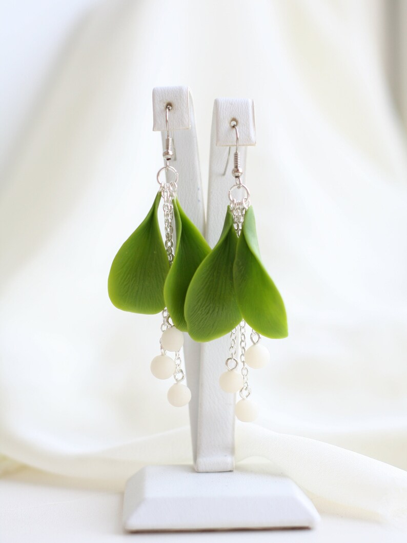 Clay Mistletoe earrings, Christmas earrings with berry, Mistletoe jewelry, Christmas gifts for her, Unique jewelry image 4