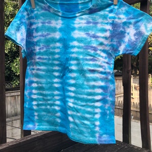 Tie-dyed tee: youth small (6-8)