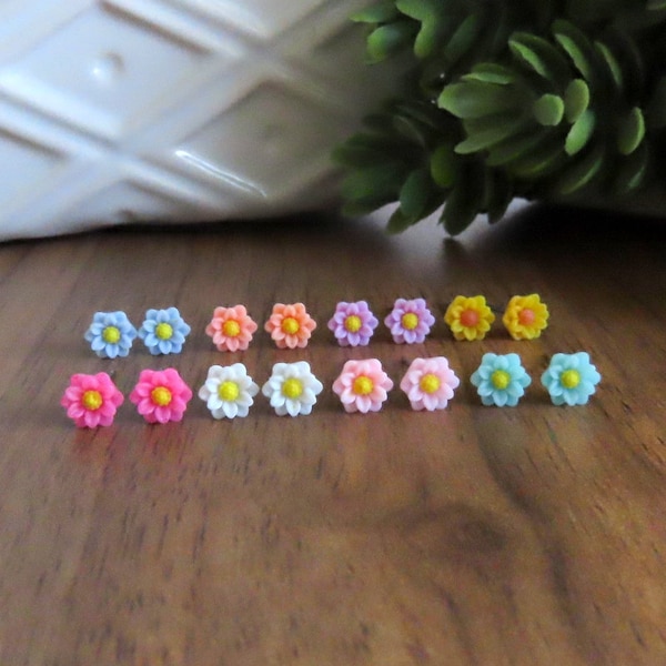 MICRO TINY Flower Earrings | 6mm | Titanium Earrings Studs | Lovely Earrings | Gift for Her | Sweet Simple Earrings | Dainty Earrings
