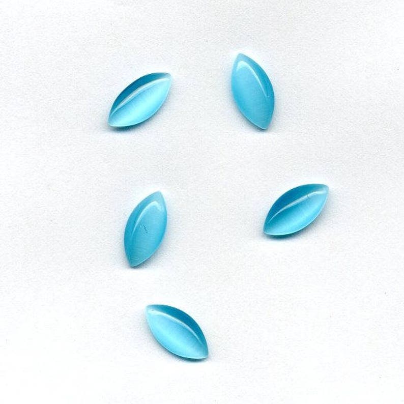 10 shuttle 10 x 5 mm Cat's eye cabochons turquoise blue color