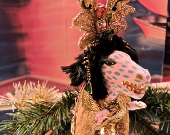 Queen Cleopatra T-Rex