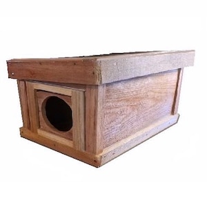 Cedar Outdoor Cat House: Weatherproof Feral Cat Shelter, Left END, ROUND