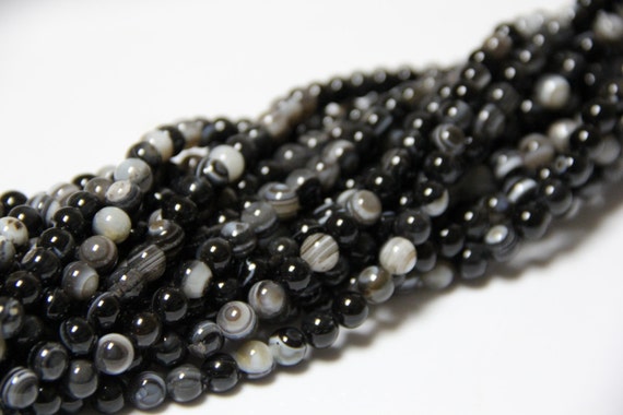 Bull's Eye Agate 8mm smooth round beads 16" length full strand