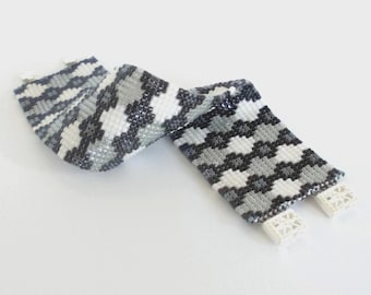 Nero Bracciale in argento e bianco, Toho tesoro Seed Beads Loom bracciale, Bracciale geometrico, progettista perline braccialetto di perline