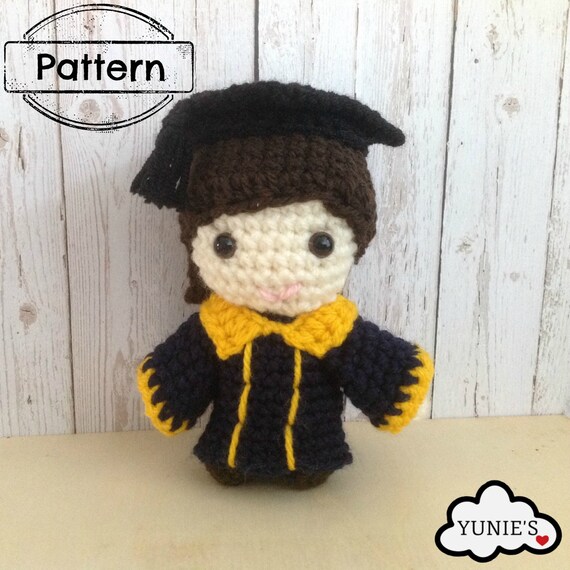 crochet graduation doll
