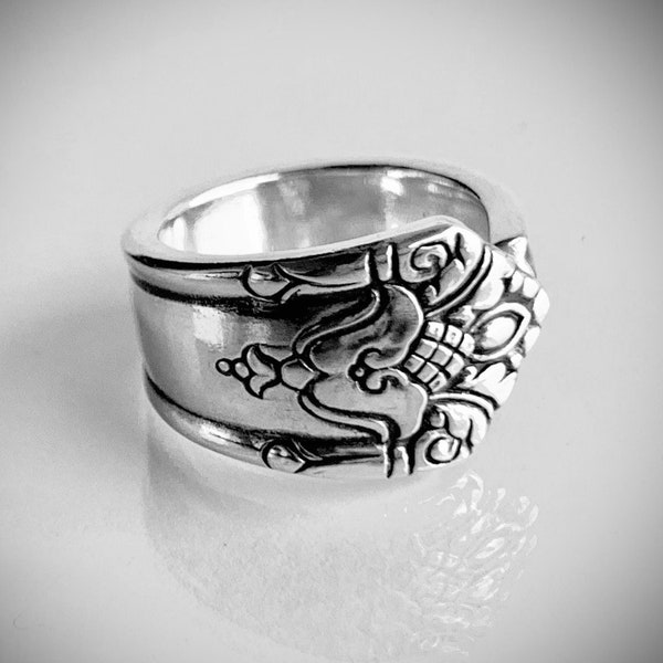 1931 Her Majesty, Spoon Ring, Silverware Jewelry, Unique, Simple, Affordable, Handmade, Gift for Her, Christmas Gift, Holidays, Spoon Theory