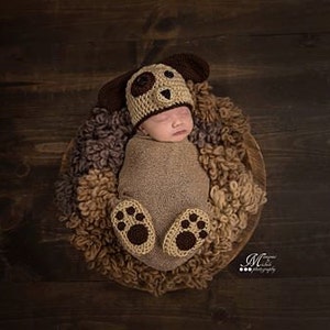 パターン - かぎ針編みの新生児用子犬用帽子と足跡プリントのブーティの写真用小道具、ベビー用帽子と靴のコスチューム、かぎ針編みのパターンの新生児用衣装