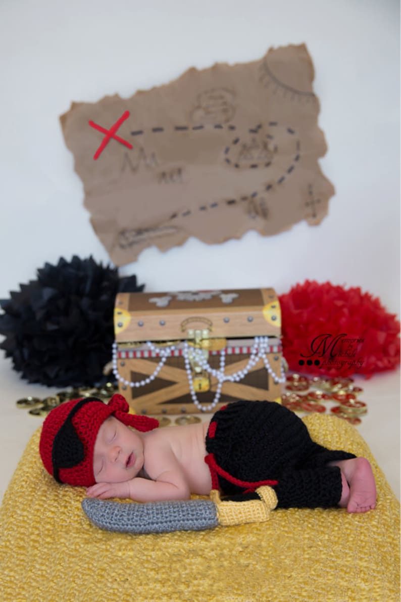 Instant Download Crochet Newborn Pirate Hat, Eye Patch, Pants, and Sword Pattern, Newborn Pirate Outfit, Baby Pirate Costume PDF Pattern image 2