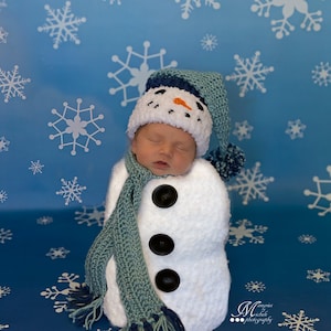 Pattern Crochet Newborn Snowman Hat, Scarf, and Cocoon Set, Crochet Newborn Snowman Photo Prop, Babies First Christmas Crochet Pattern image 2