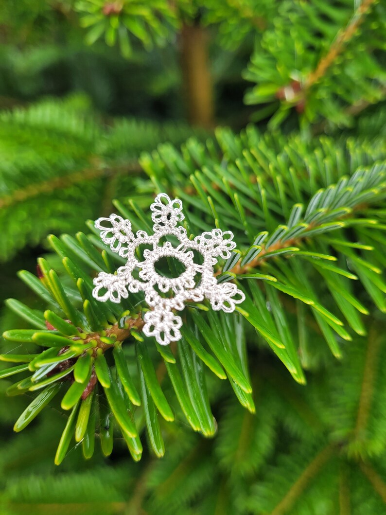 Tatting Pattern Snowflake by Decoromana PDF image 1