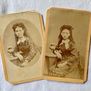 Pair of CDVs/ cartes de visite of a woman.