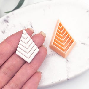 Diamond Kite Clay Cutter: Art Deco Chevron Polymer Clay Cutting Shape for Jewellery, Earring Makers