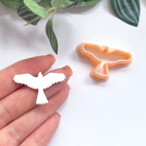 Eagle Clay Cutter UK Bird of Prey Polymer Clay Tools for Earring, Pendant & Jewellery Makers • Strong Tapered Cutting Edge Mould