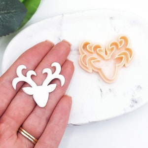 Rentier Clay Cutter. Reich verzierte Hirsch Kopf Polymer Clay Schneidewerkzeuge für Ohrring und Anhänger Hersteller. Christbaumkugel Dekoration für Weihnachten.