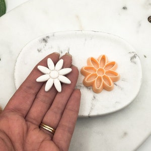 Clay Cutter Daisy Flower Embossed • Imprint Stamp Shape Cutter • Embosser • Jewelry Makers Polymer Clay Tools UK