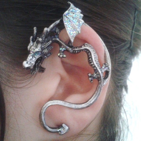 Silver dreamy dragon ear cuff