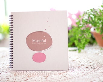 Museful Rainy Day Journal: A very personal guide to improving emotional well-being - Fill to create your very own handbook (Creamy theme)