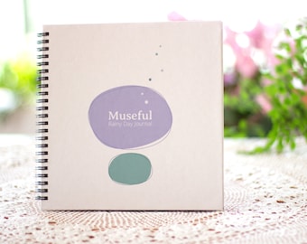 Museful Rainy Day Journal: Un guide très personnel pour améliorer le bien-être émotionnel - Remplissez pour créer votre propre manuel (Morning Haze)