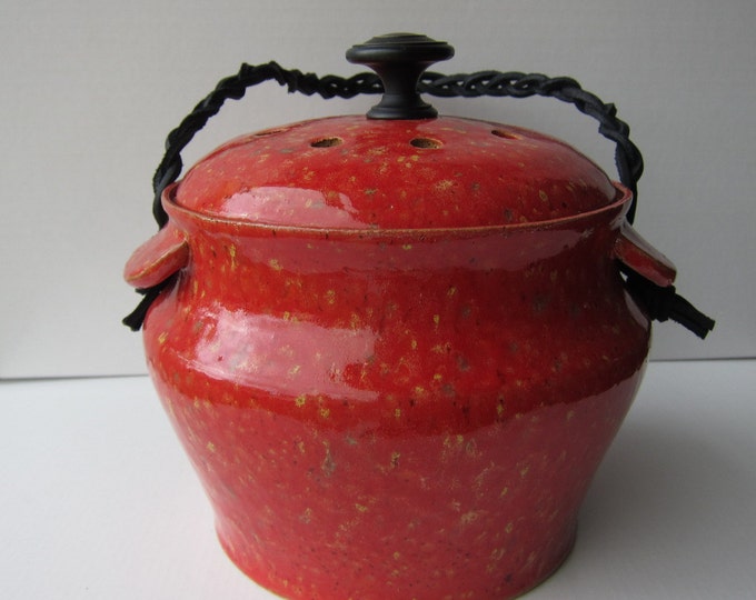 Kitchen Counter Compost Crock Made to Order Handmade Pottery Etsy