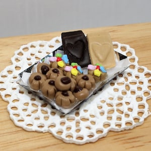 Miniature Cookie Tray, Dollhouse Bake Goods, Dollhouse Cookies, Fairy Garden Accessory, Fairy Garden Food, Food for Diorama
