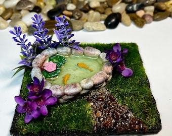 Estanque de jardín de hadas en miniatura: sendero de piedra, carpas koi doradas