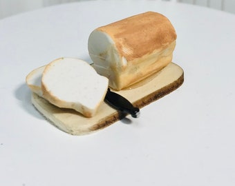 Miniature Bread on Breadboard, 1:12 Scale Dollhouse Accessory